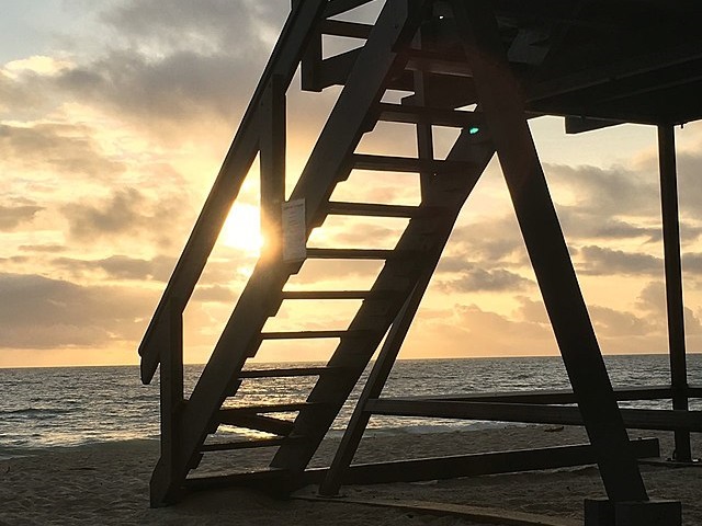 Life guard tower at Aliso Creek Beach in Laguna Niguel, CA